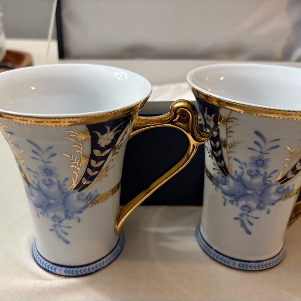 Sorelle Gold and Blue Porcelain Mugs - Picture 10 of 11